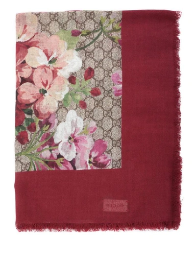 Shop Gucci Gg Supreme Floral Print Scarf In Red