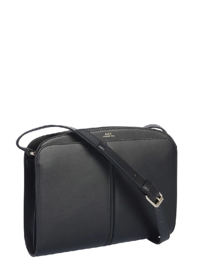 Shop Apc Aurelie Shoulder Bag In Nero