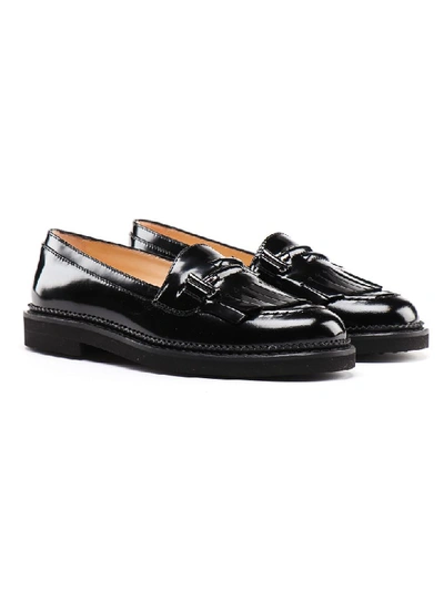 Shop Tod's Fringe Loafer In Nero