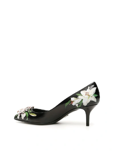 Shop Dolce & Gabbana Lily Print Bellucci Pumps In Gigli Fdo Nero (black)