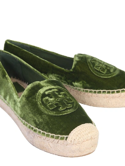 Shop Tory Burch Espadrille Platform In Verde