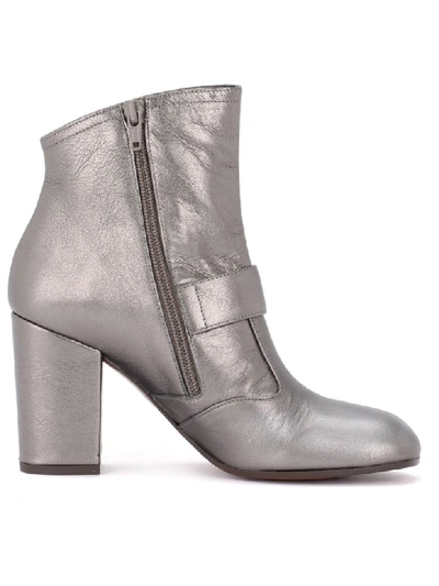 Shop Chie Mihara Goru Ankle Boot In Gray Laminated Leather In Grigio