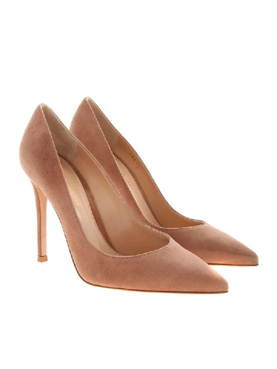 Shop Gianvito Rossi Gianvito 105 Pumps In Beige