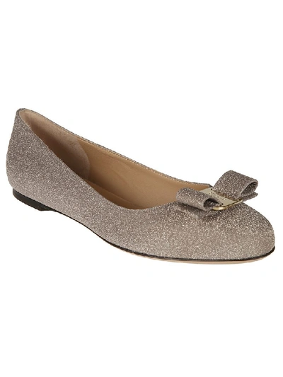 Shop Ferragamo Varina Glitters Ballerinas In Turtledove