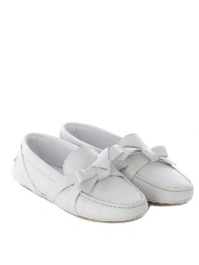 Shop Tod's Mocassini Donna Tods In Pelle In Bianco