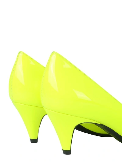 Shop Saint Laurent Pump Kiki In Giallo