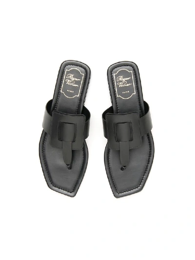 Shop Roger Vivier Viv Sellier Thong Sandals In Nero (black)