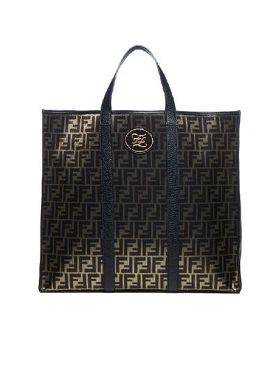 Shop Fendi Tote In Oro Nero