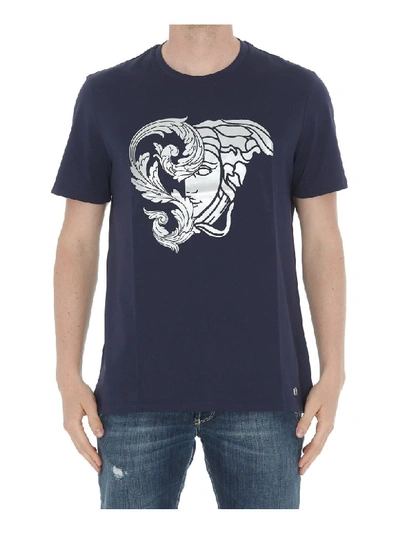 Shop Versace Logo Medusa T-shirt In Blue