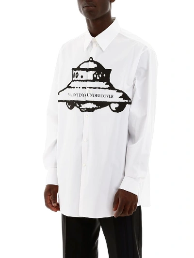 Shop Valentino Undercover Shirt In Bianco Stampa Navicella Vu Nero (white)