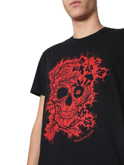 Shop Alexander Mcqueen Ivy Skull T-shirt In Nero