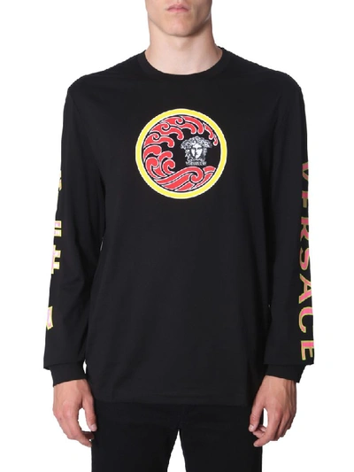 Shop Versace Long Sleeved T-shirt In Nero