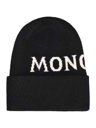 Shop Moncler Hat In Nero