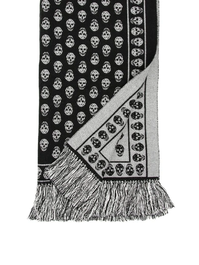 Shop Alexander Mcqueen Extra Large Skull Scarf In Black Ivory (black)