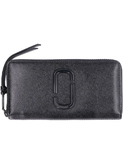 Shop Marc Jacobs Snapshot Continental Leather Wallet In Black