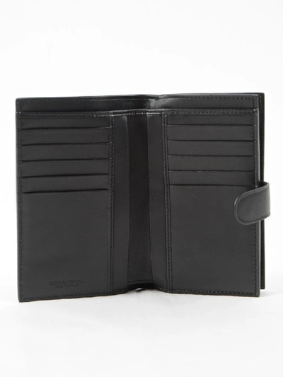 Shop Bottega Veneta Woven Detail Continental Wallet In Nero