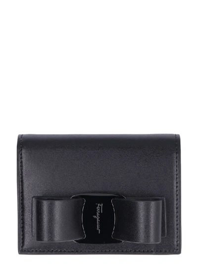 Shop Ferragamo Vara Bow Leather Card Holder In Black