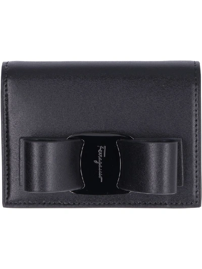 Shop Ferragamo Vara Bow Leather Card Holder In Black
