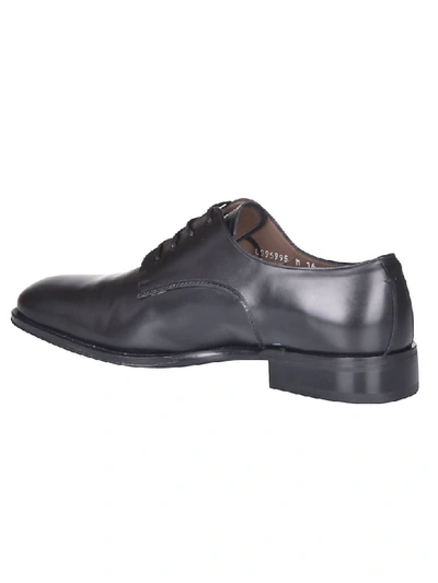 Shop Ferragamo Laced Shoes In Nero