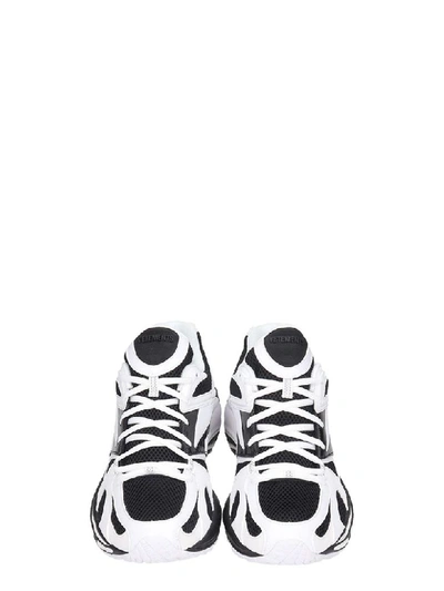 Shop Vetements Spike Runner200 Sneakers In White Tech/synthetic