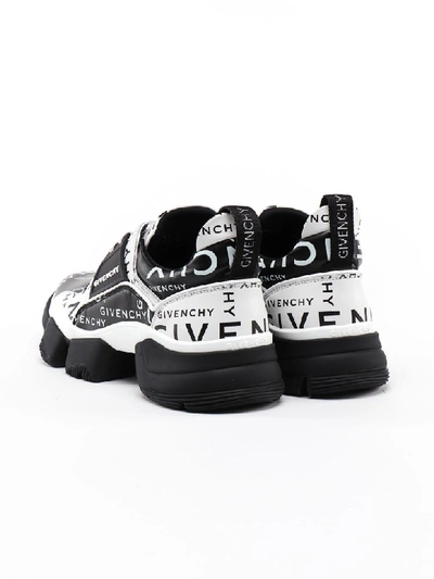 Shop Givenchy Jaw Low Sneaker In Black/white