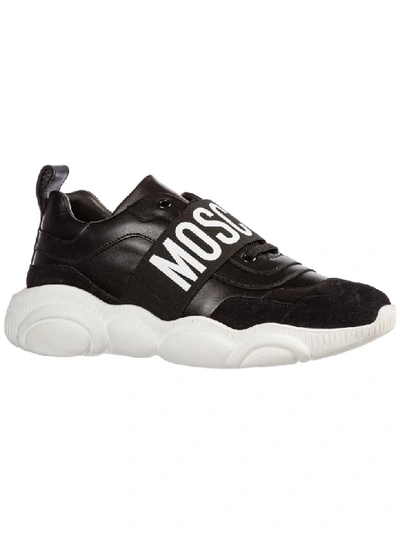 Shop Moschino Teddy Run Sneakers In Nero