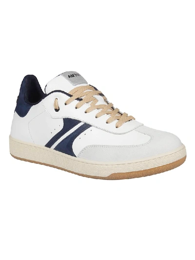 Shop Am318 Arrow Sneakers In Blue