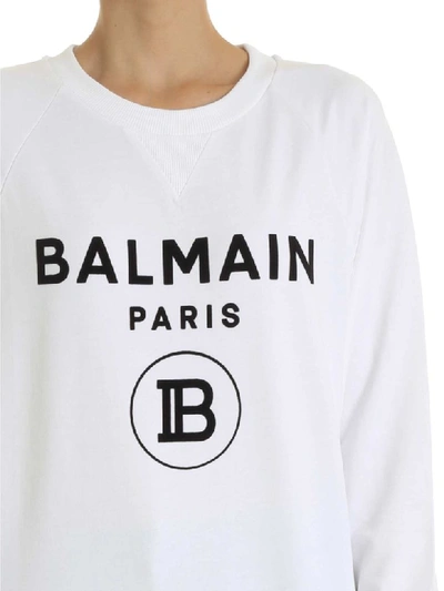 Shop Balmain Logo Oversize Sweatshirt In Bianco/nero