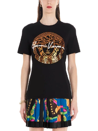 Shop Versace Medusa Signature T-shirt In Black
