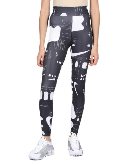 Shop Nike Leggings In Nero/bianco