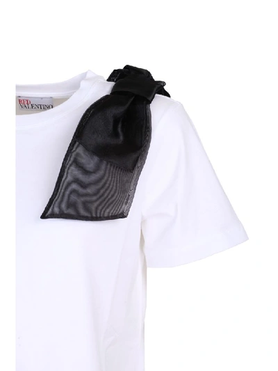 Shop Red Valentino T-shirt In Bianco