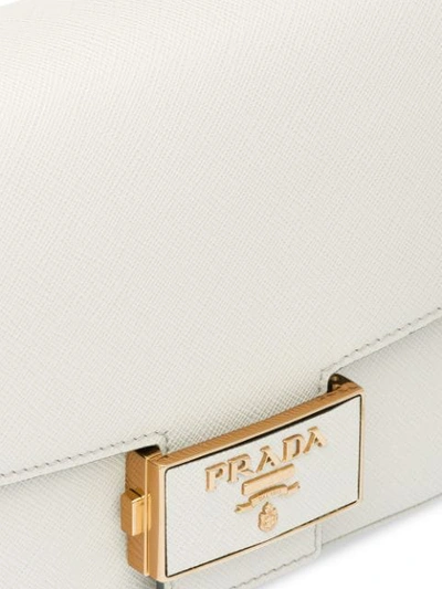 PRADA PATTINA LEATHER CROSSBODY BAG - 白色