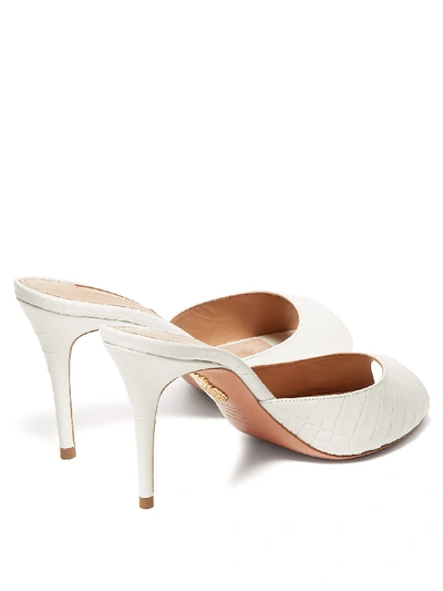 Aquazzura Samantha 85 Crocodile Effect Leather Mules In White Modesens