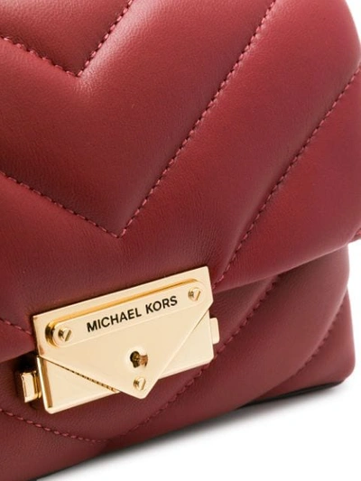 Shop Michael Michael Kors Gesteppte Schultertasche In Red