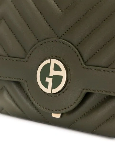 Shop Giorgio Armani Gesteppte Umhängetasche Mit Logo In Green