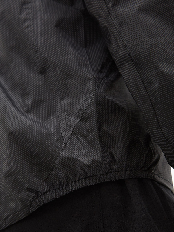 2xu Pursuit Ac Printed Waterproof Nylon Hooded Jacket In Grey | ModeSens