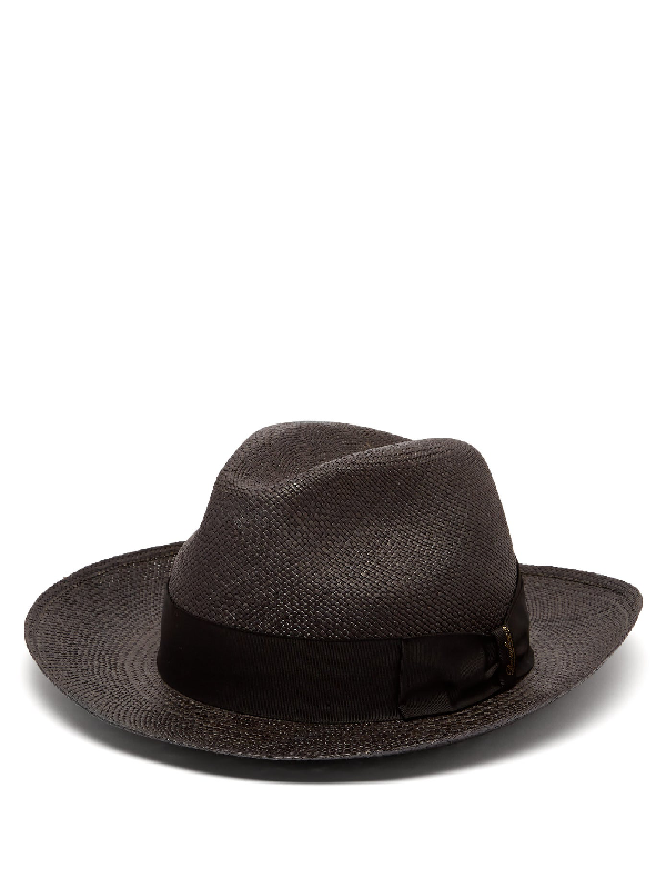 panama hat quito