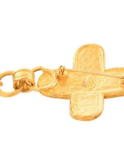 Pre-owned Chanel Cc Cross Brooch In Gold