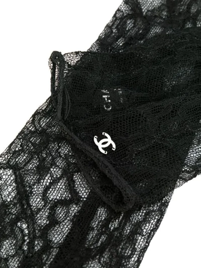 Pre-owned Chanel 2000's Fingerless Lace Gloves In Black