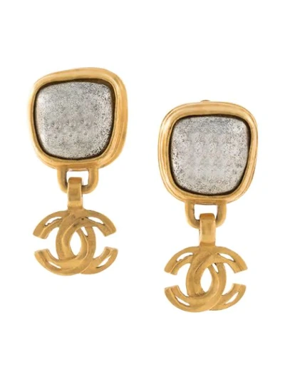 Pre-owned Chanel 1997 Swinging Cc Clip-on Earrings In Gold