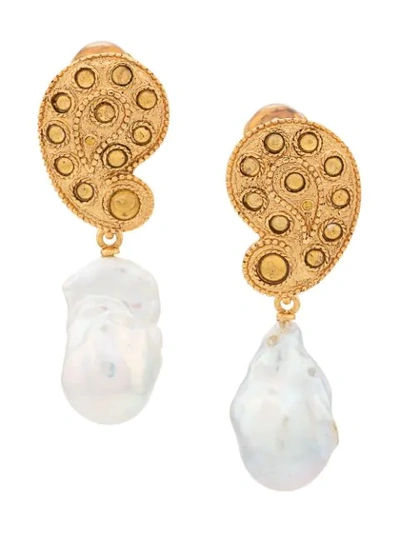 Shop Oscar De La Renta Paisley Pearl Pendant Clip In Gold