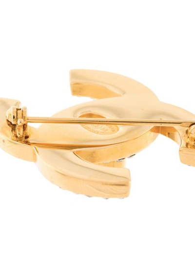 Pre-owned Chanel Cc Turnlock Brooch In Gold
