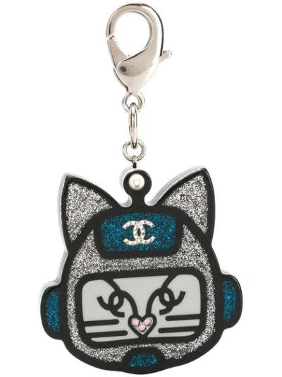 Pre-owned Chanel Cc Logo Keyring In Silver