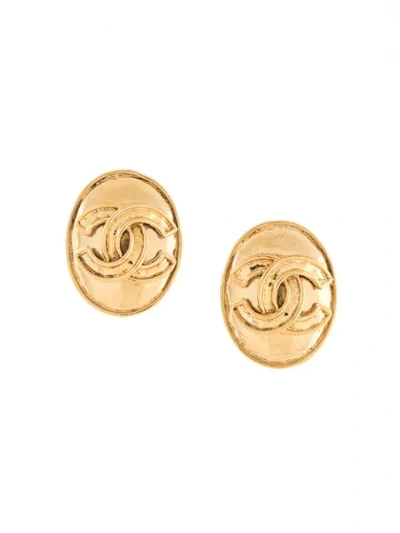 Pre-owned Chanel 1994 Spring Cc Oval Plate Earrings In Gold