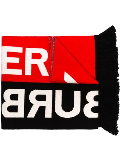 Shop Burberry Gestrickter Schal Mit Logo In Red