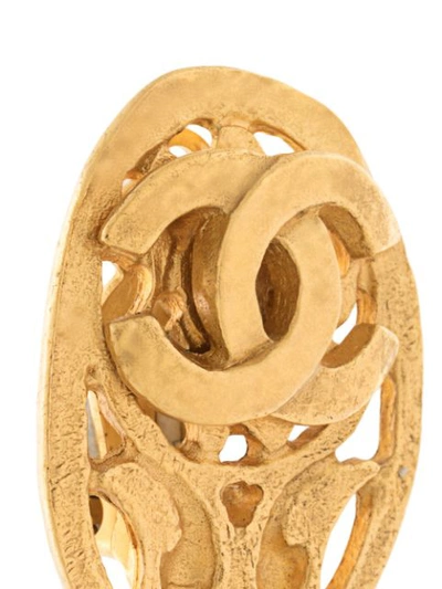 Pre-owned Chanel 1995 Cc Oval Clip-on Earrings In Gold