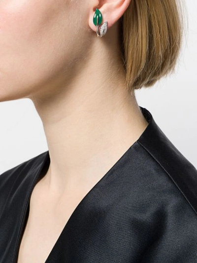 Shop Mimi 18kt White Gold Foglia Leaf Earrings In Silver