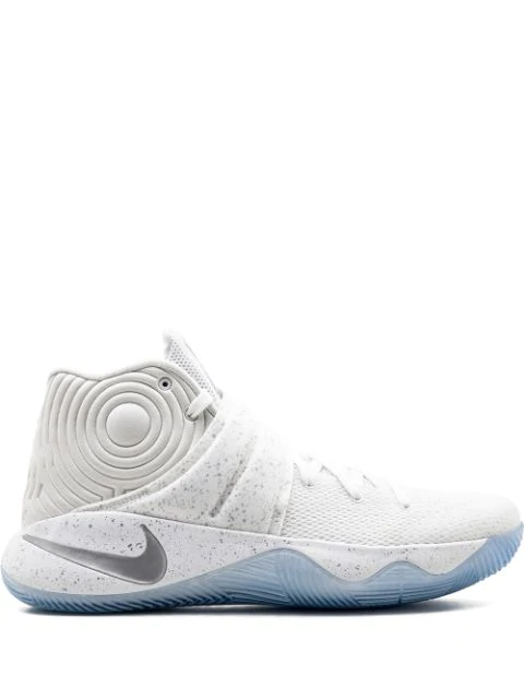 kyrie white shoes