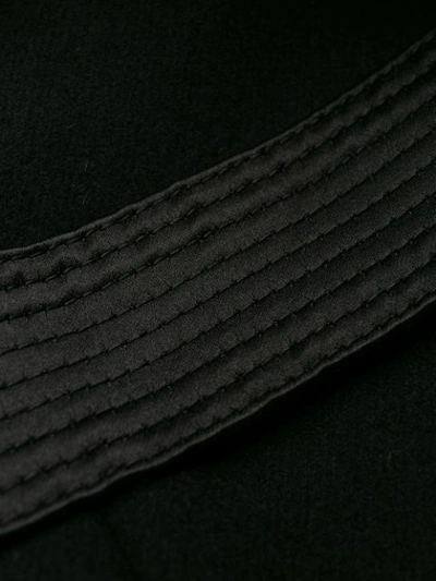 Shop Versace Verzierter Mantel In A1008  Black