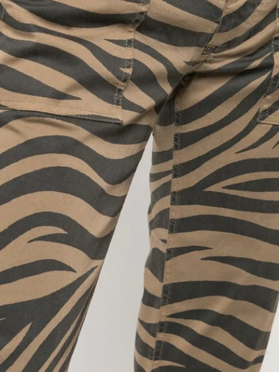 动物纹修身长裤